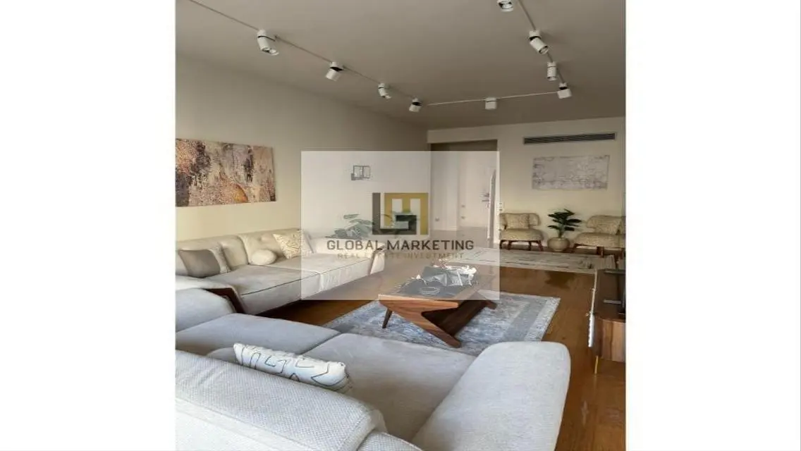 Luxurious Apartment with Premium Amenities in Ideal Location