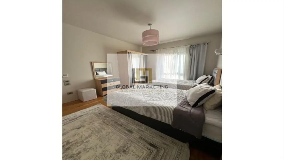 Luxurious Apartment with Premium Amenities in Ideal Location