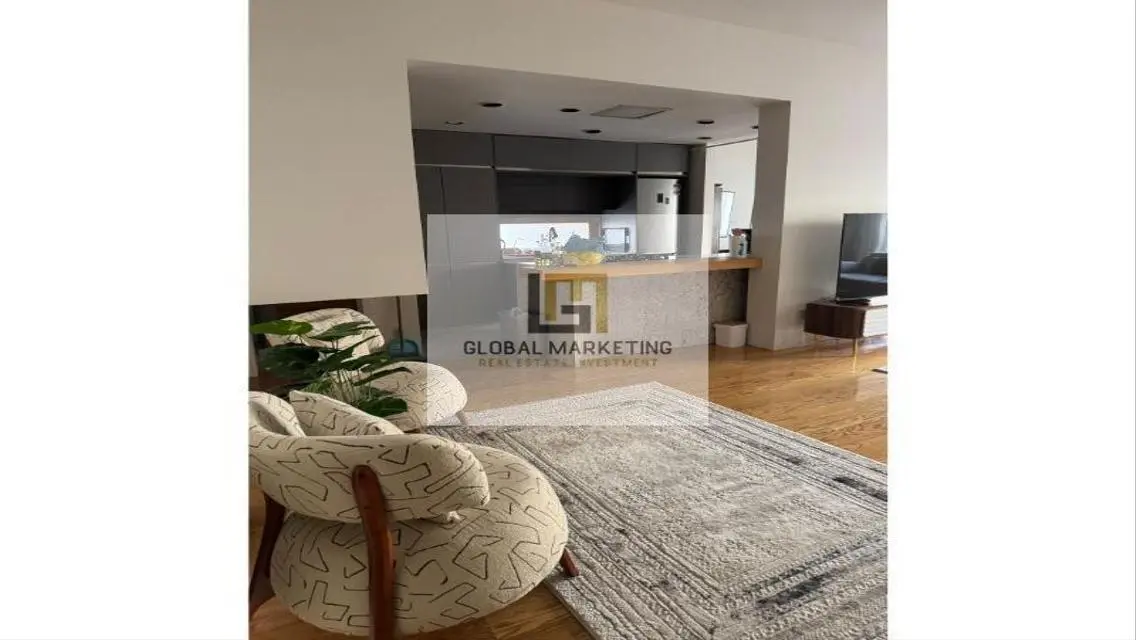 Luxurious Apartment with Premium Amenities in Ideal Location