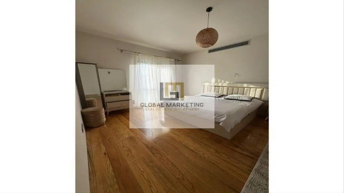 Luxurious Apartment with Premium Amenities in Ideal Location