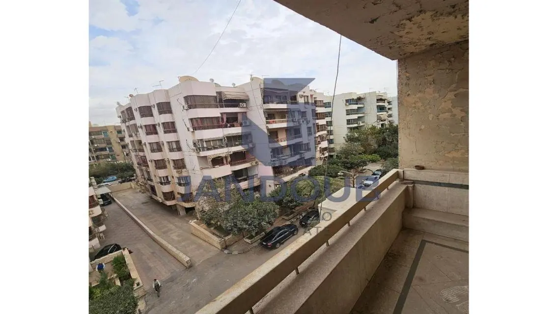 For Sale: Stunning Apartment in Florida Mall