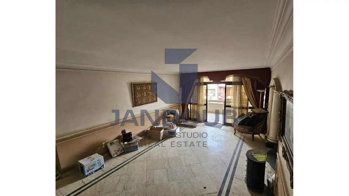 For Sale: Stunning Apartment in Florida Mall