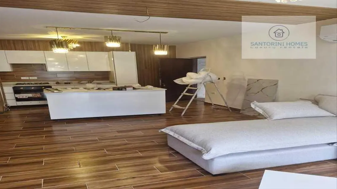 Luxury Apartment for Rent in Santorini