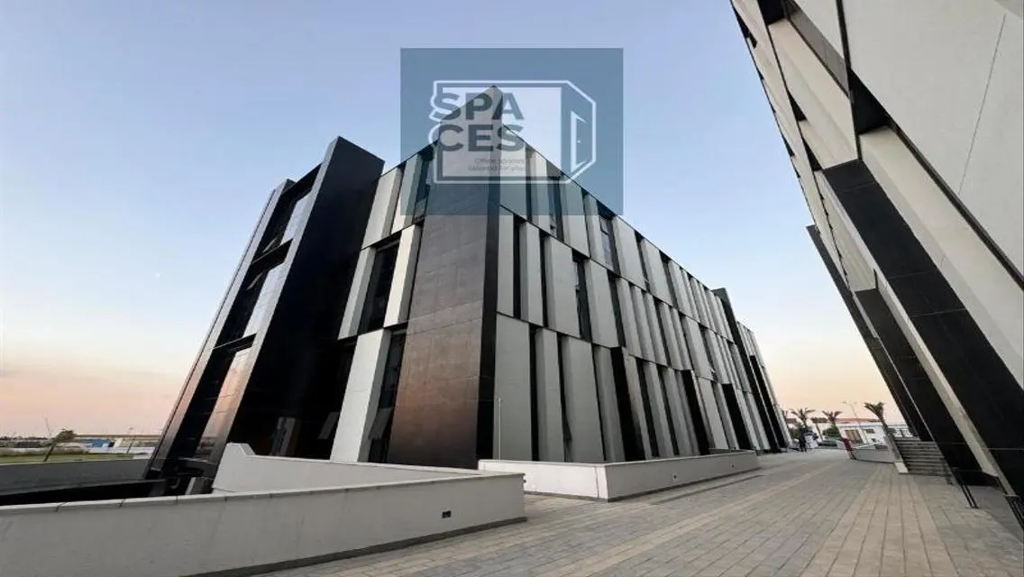 Office for rent 341m in Hyde Park
