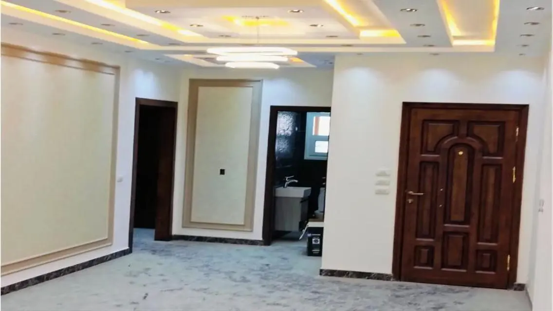 فيلا للبيع كمبوند لافيدا البستان 7شقق متشطبين