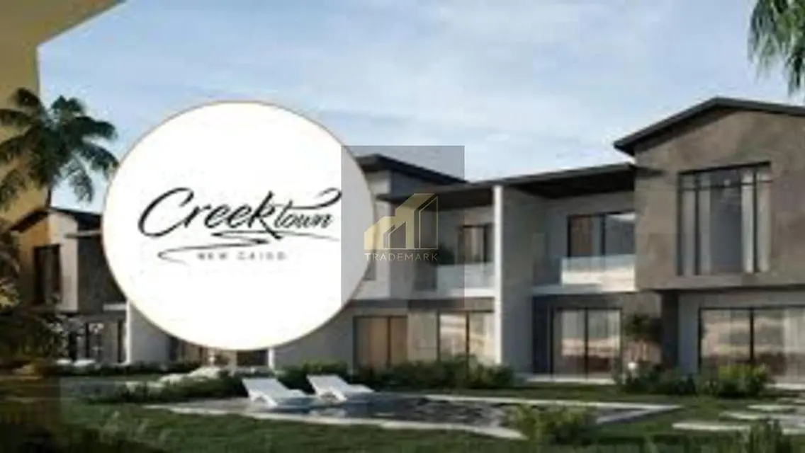 town House Middle for Sale in Creek Town lowest pz