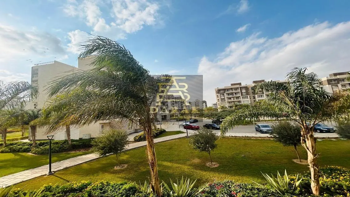 شقة مفروشة أول سكن للإيجار - B12 - بجوار الخدمات
