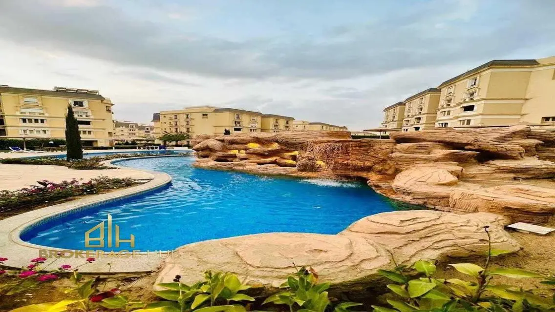 Apartment 215m For Rent in Mountain View Hyde Park