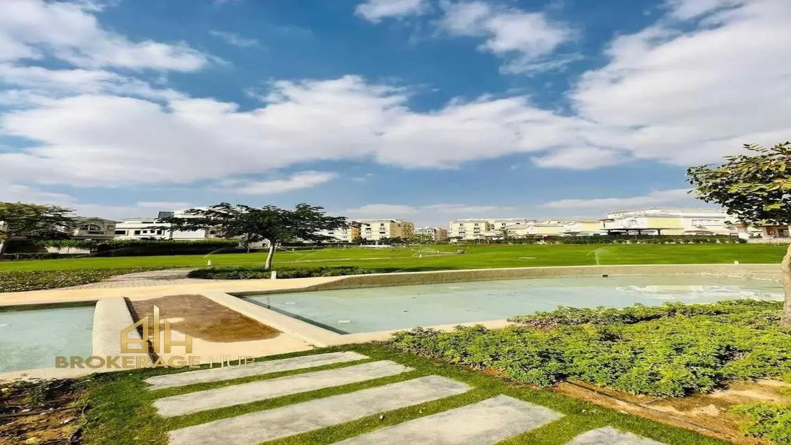 Apartment 215m For Rent in Mountain View Hyde Park