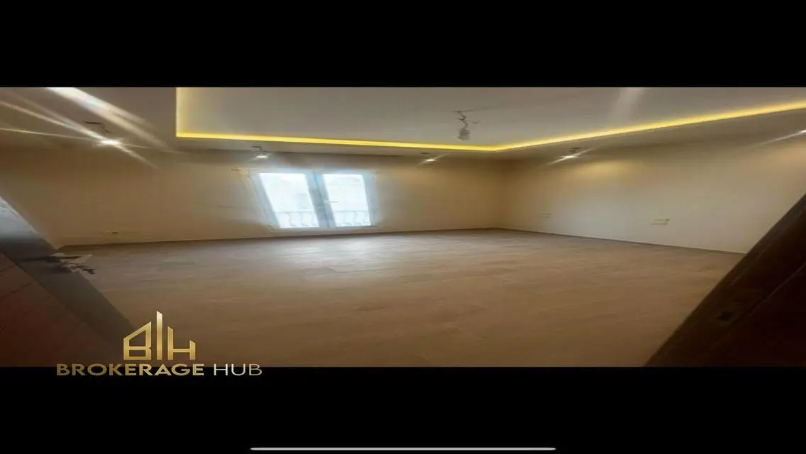 Apartment 215m For Rent in Mountain View Hyde Park