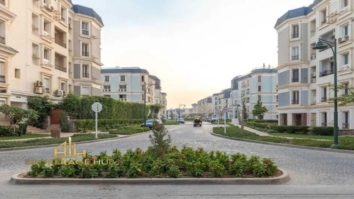 Apartment 215m For Rent in Mountain View Hyde Park