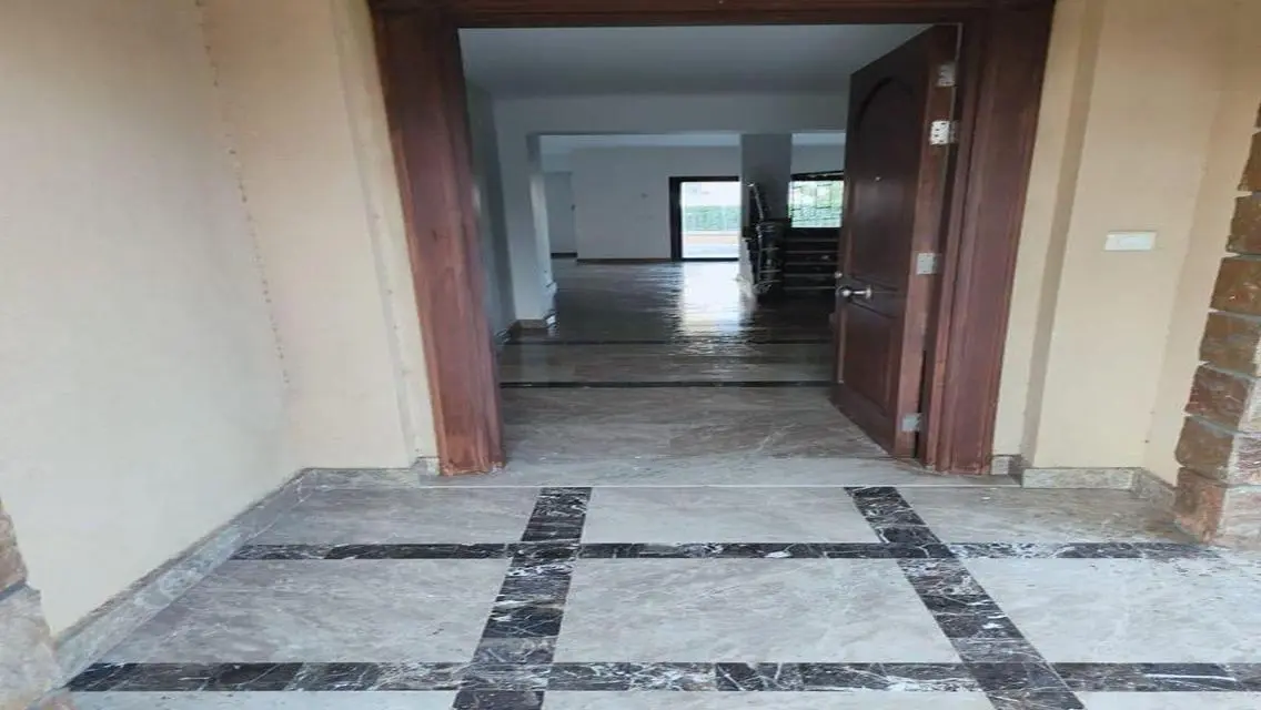 Luxurious Apartment for Sale with 356 Sq. M. in the City Center