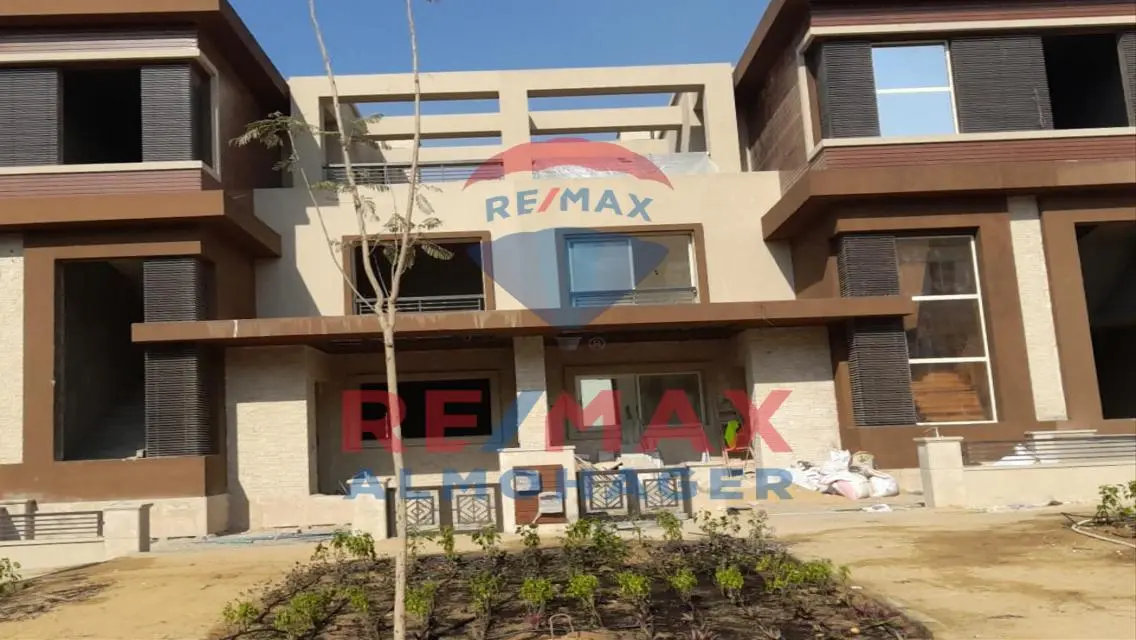 Middle Townhouse l Open Park View l Westridge