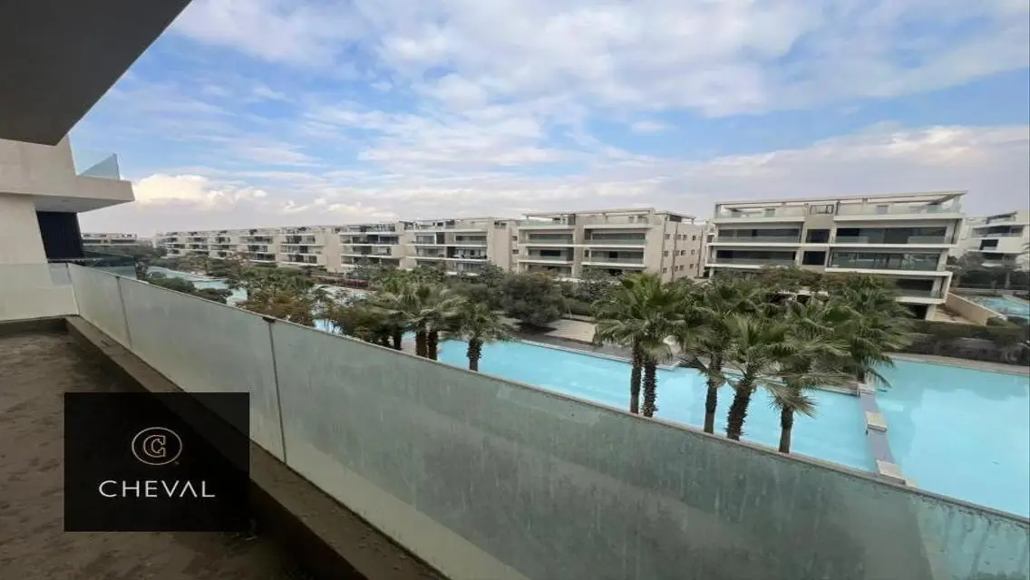 شقه للبيع مفروشه بالكامل في Lake view residence