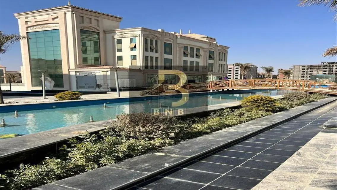 شقة راقية مساحتها 800 متر للبيع بسعر 1250
