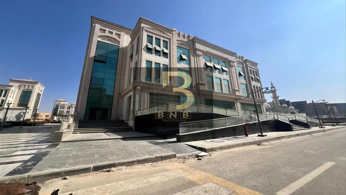شقة راقية مساحتها 800 متر للبيع بسعر 1250