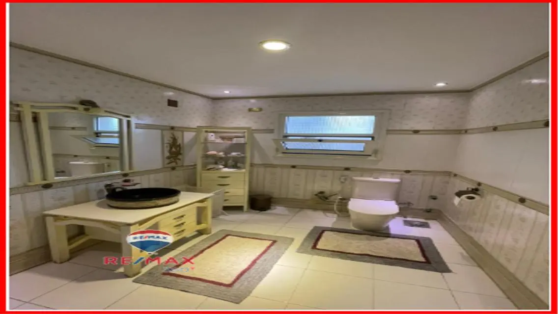 Premium palace with an attached villa and pool   .