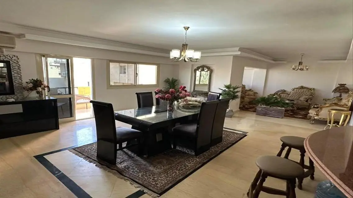prime location, 5 Minutes from Concord Plaza