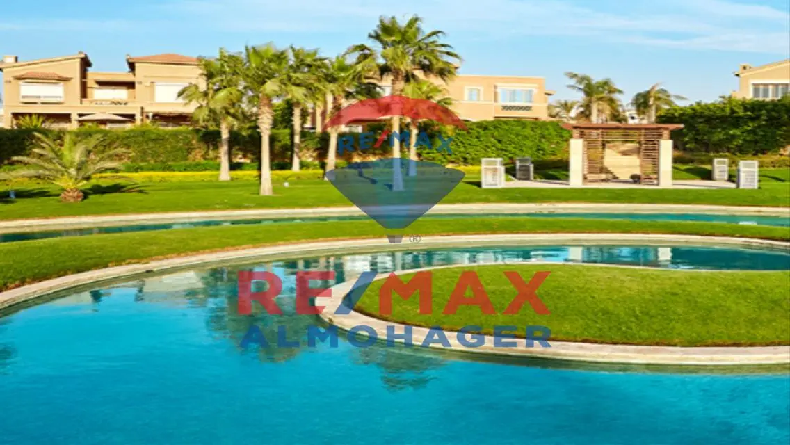 Resale Corner Twin House-14M DP &amp; install. to 2030