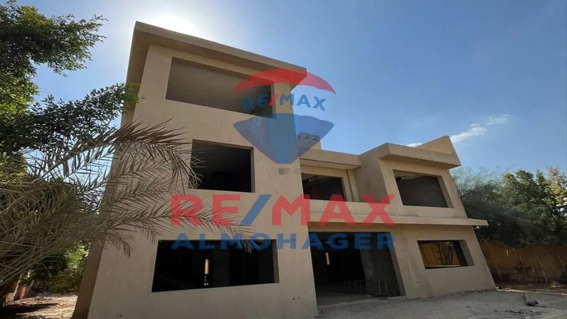 Resale: 65% Finished Villa w Private Pool in Tara