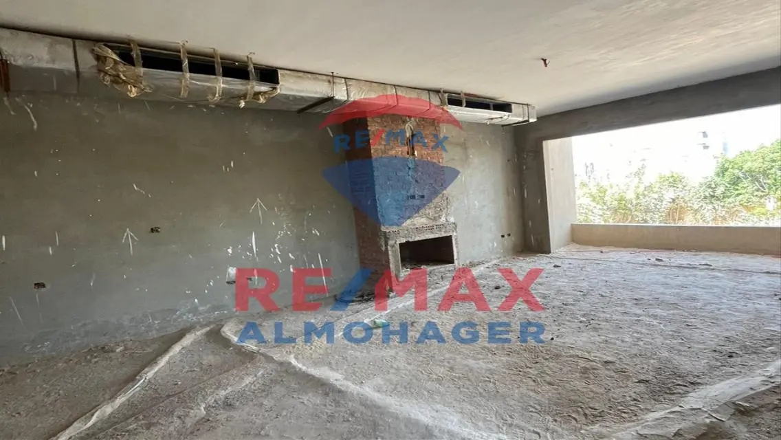 Resale: 65% Finished Villa w Private Pool in Tara