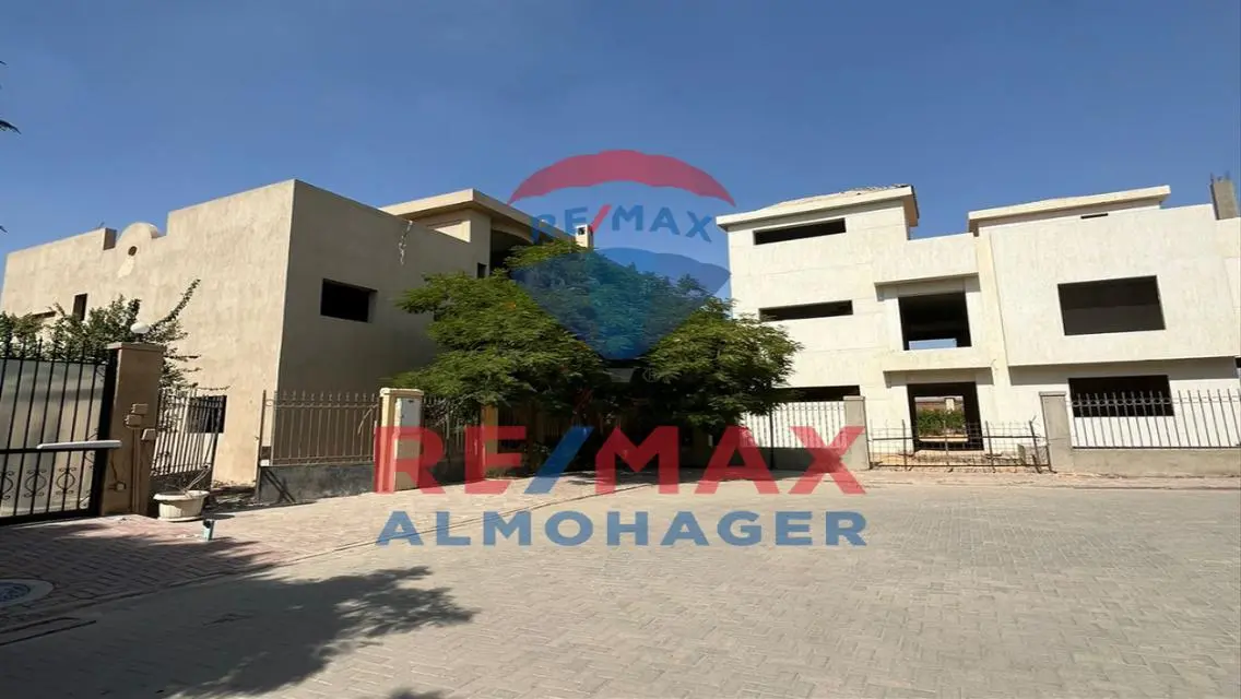 Resale: 65% Finished Villa w Private Pool in Tara
