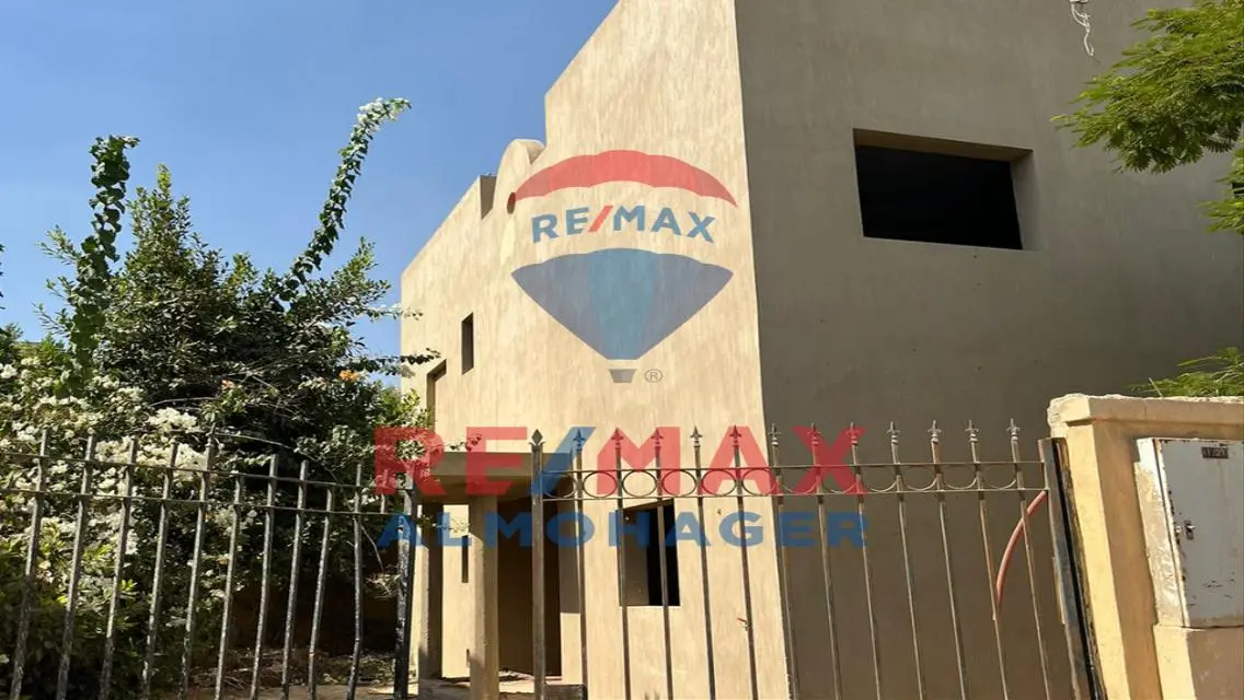Resale: 65% Finished Villa w Private Pool in Tara