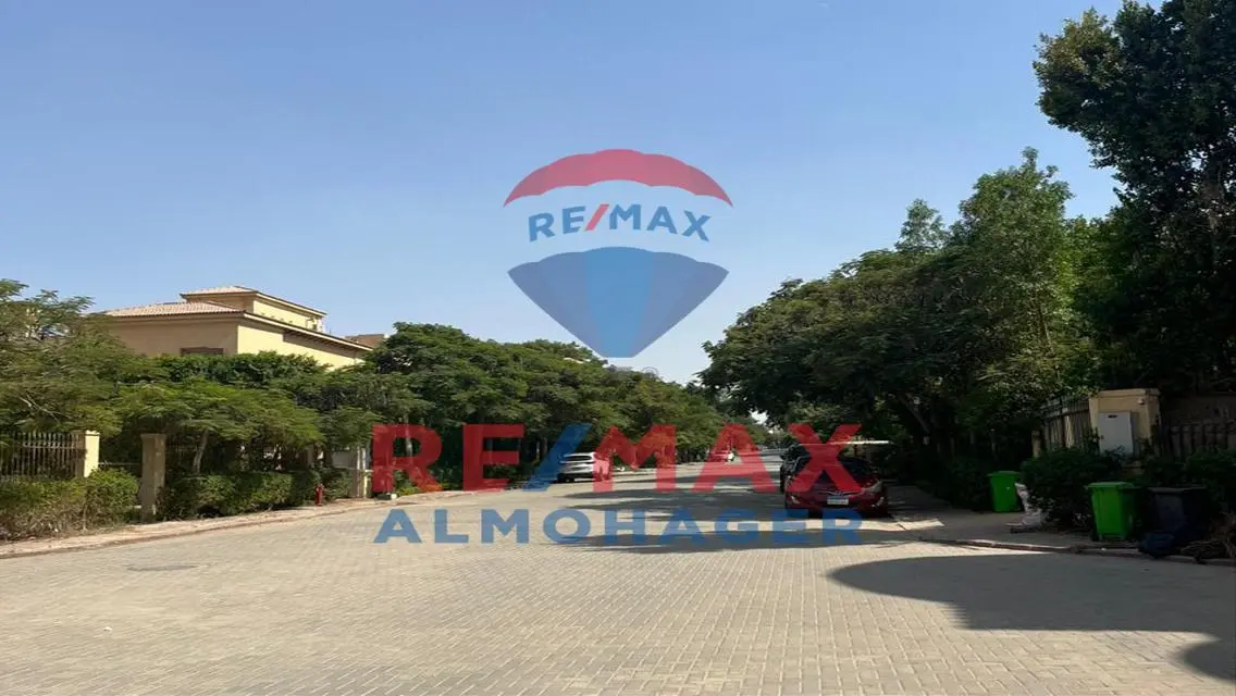 Resale: 65% Finished Villa w Private Pool in Tara