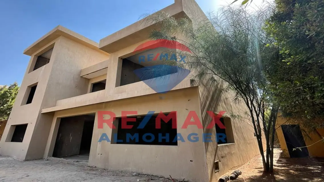 Resale: 65% Finished Villa w Private Pool in Tara