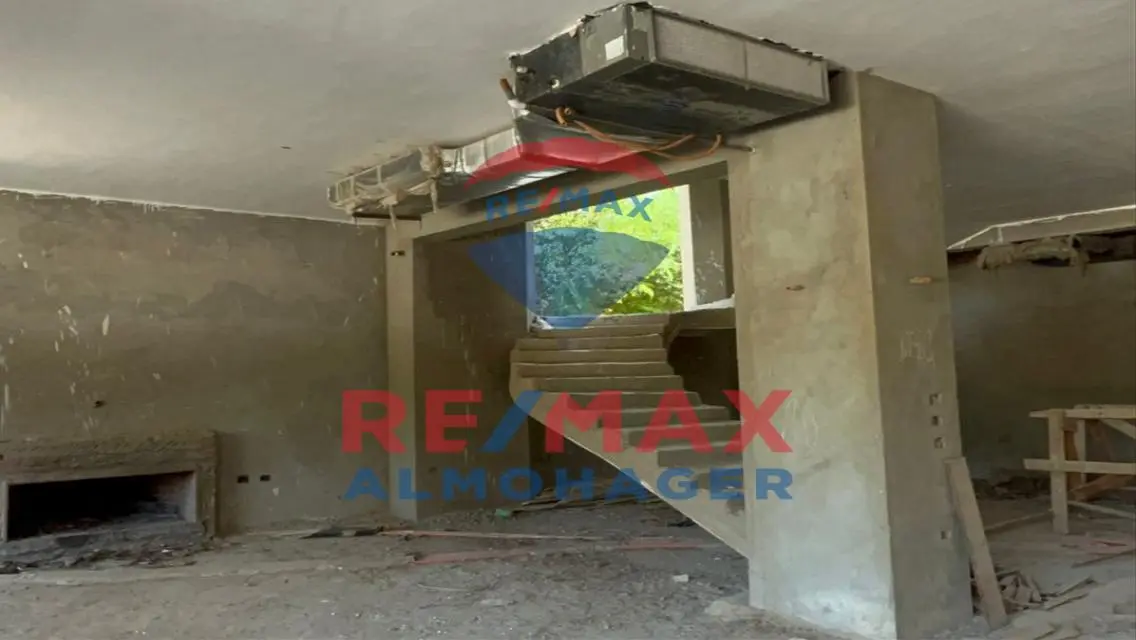 Resale: 65% Finished Villa w Private Pool in Tara