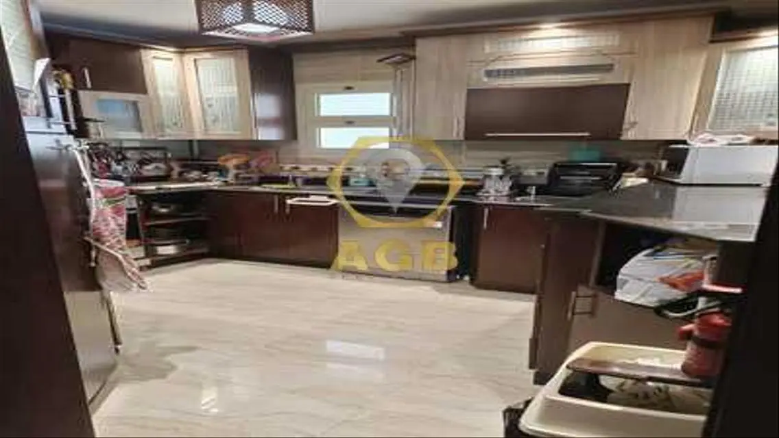 شقة فاخرة للبيع في مدينة -200-1
