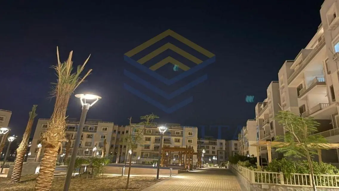 Luxury Villa for Sale in Al-Buhayrat, Giza