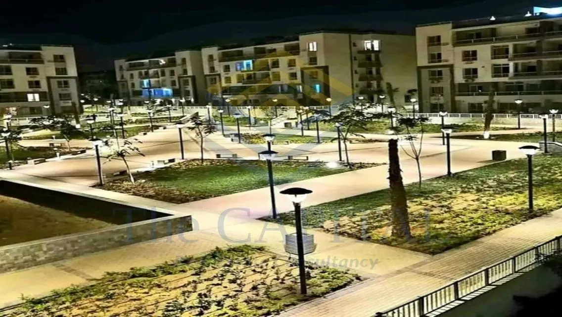 Luxury Villa for Sale in Al-Buhayrat, Giza