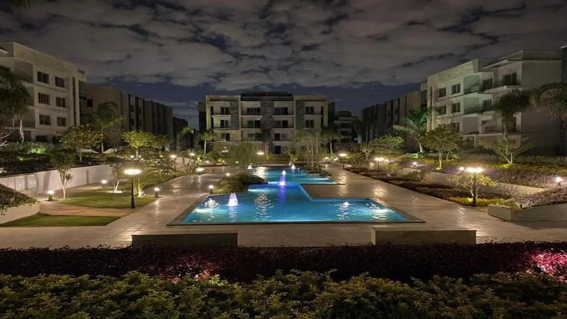 Luxurious Apartment with Private Garden and Pool Overlooking Lakes