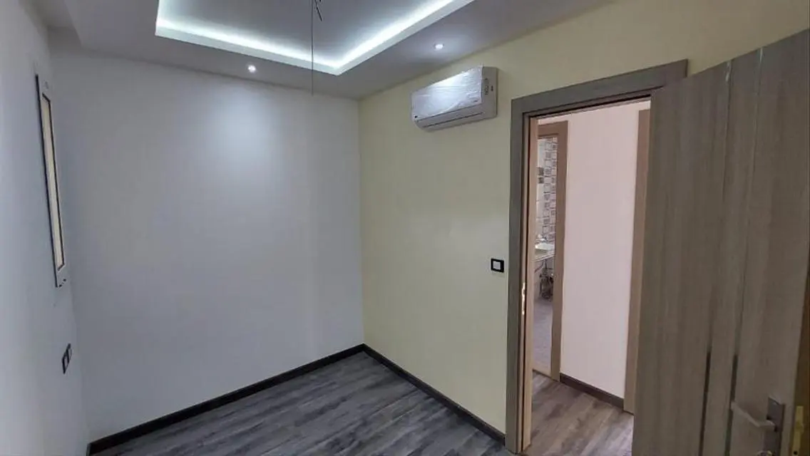 في هايد بارك للبيع شقه بمساحه 160متر متشطبه