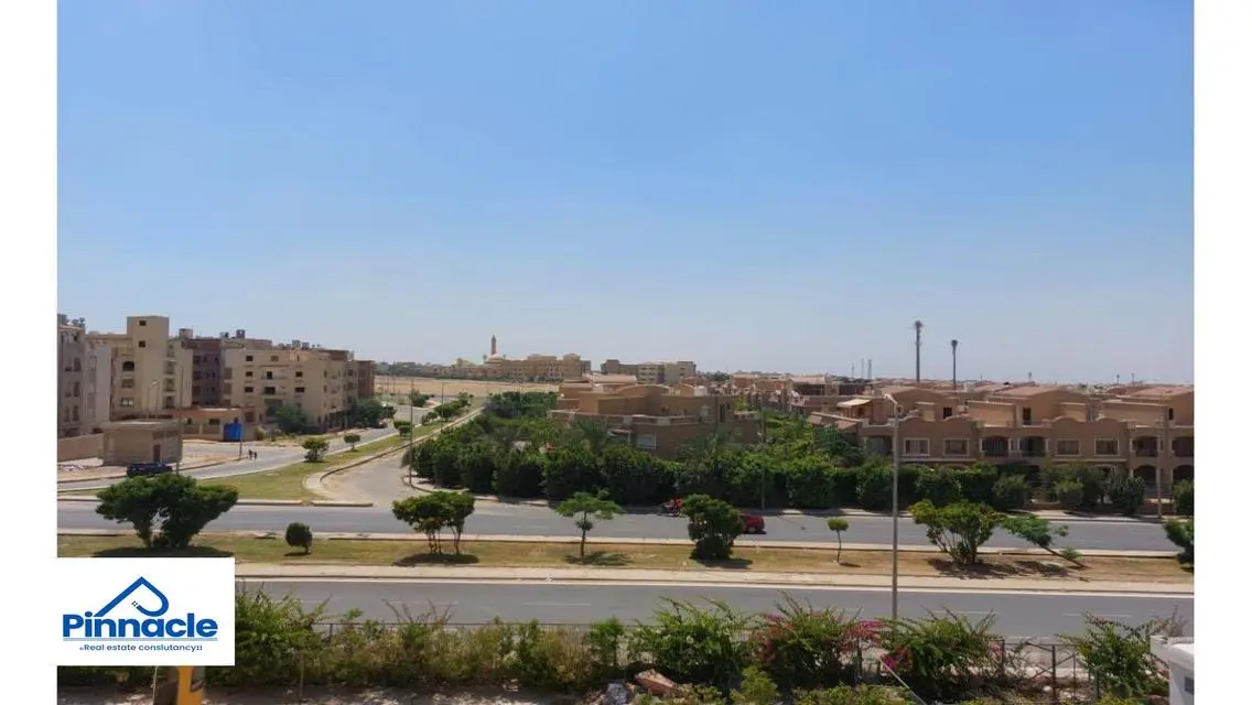 فيلا للبيع  بكمبوند زيزنيا - بحمام سباحة خاص