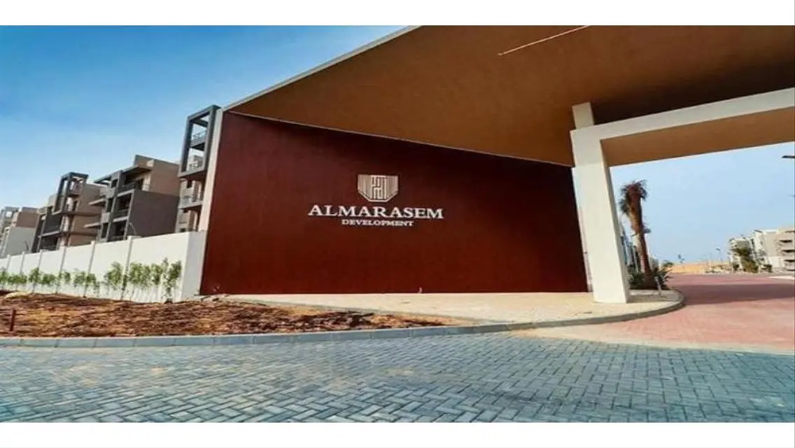Luxury Apartment in Al Marasem Compound - Fifth Square 130 sqm