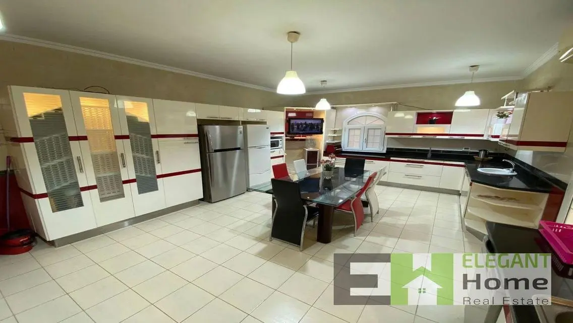 Luxury Apartment with Private Garden and Pool