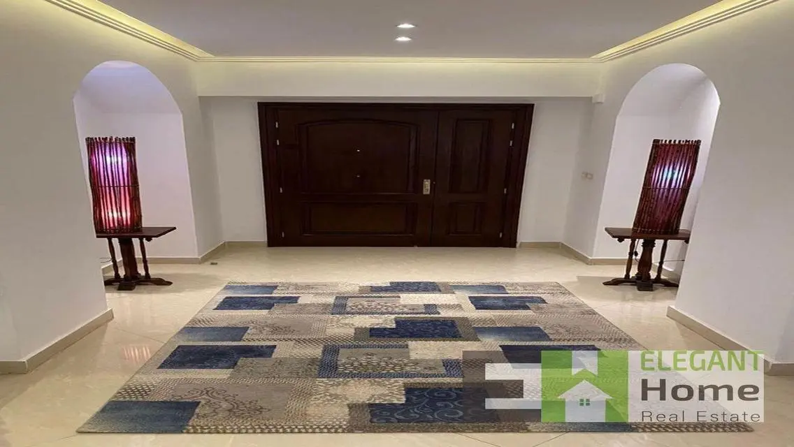 Luxury Apartment with Private Garden and Pool
