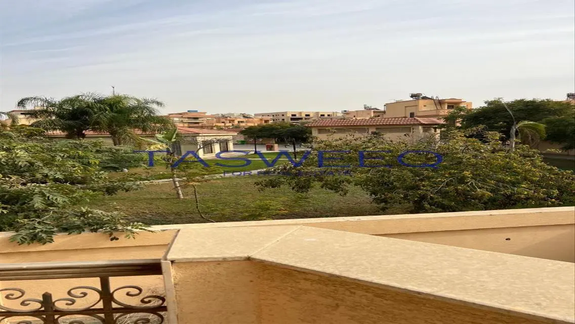 Luxury Property with Spacious Private Garden