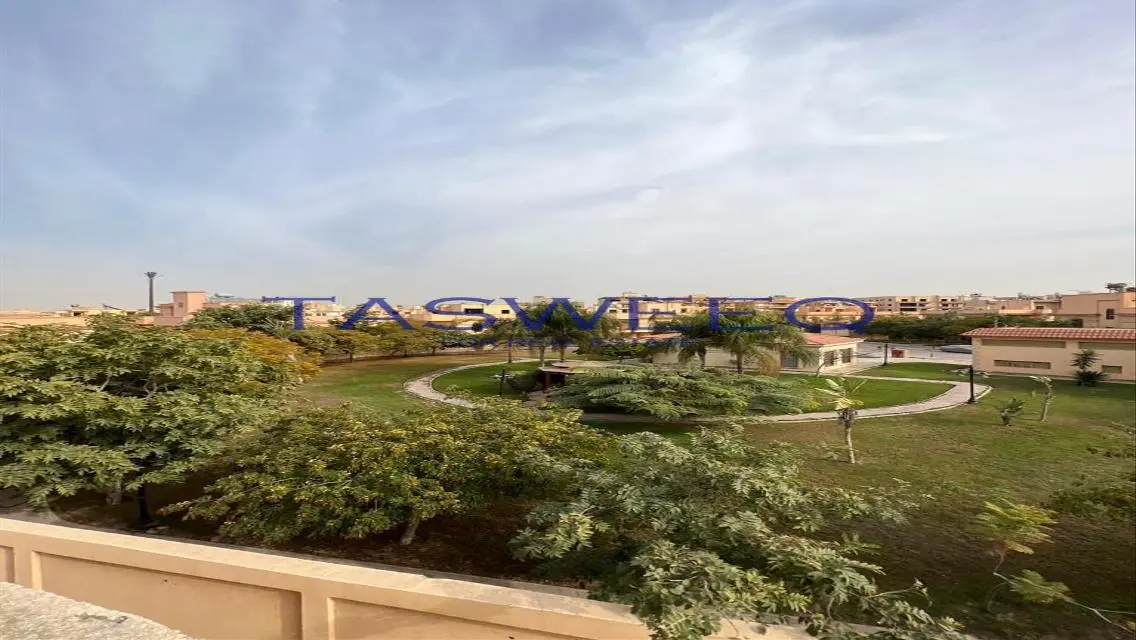 Luxury Property with Spacious Private Garden