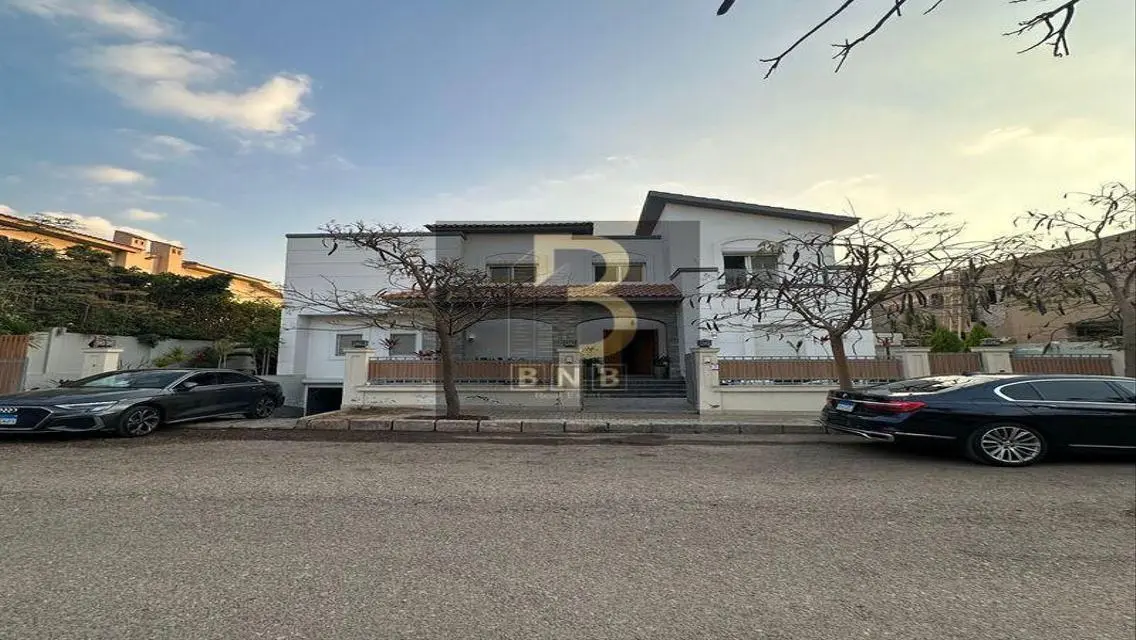 Luxury Villa with Private Garden and Pool for Sale