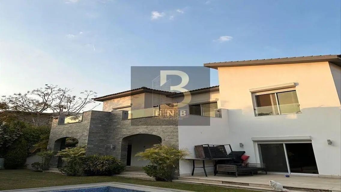 Luxury Villa with Private Garden and Pool for Sale