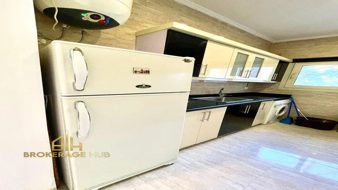 شقة فاخرة للبيع مع إطلالة رائعة