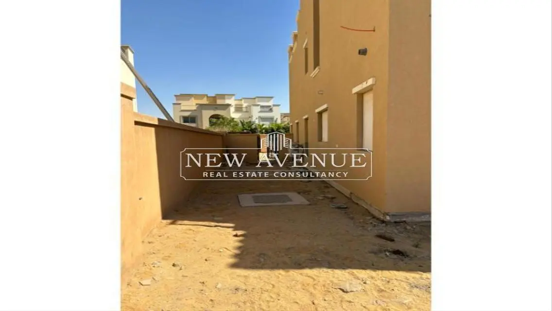 Luxurious Apartment with Spacious Views