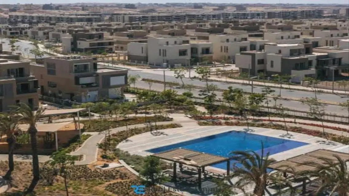 Luxury Villa with Study Room and Balcony - 8,510,000 EGP
