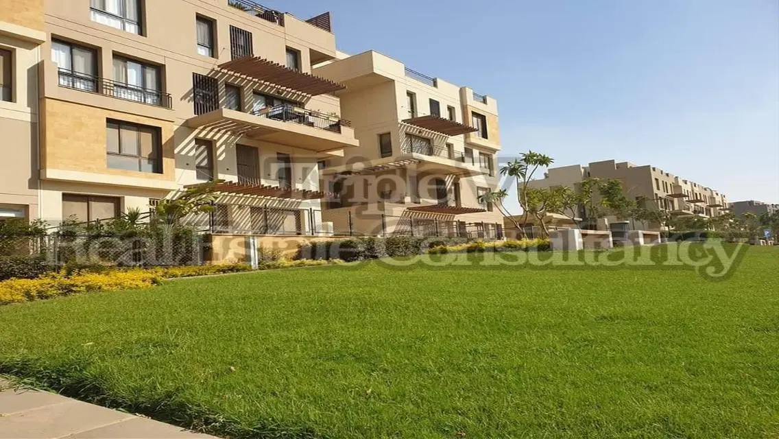 3 Beds Apt With Kitchen, Ac&#39;s, Heaters, Dressing
