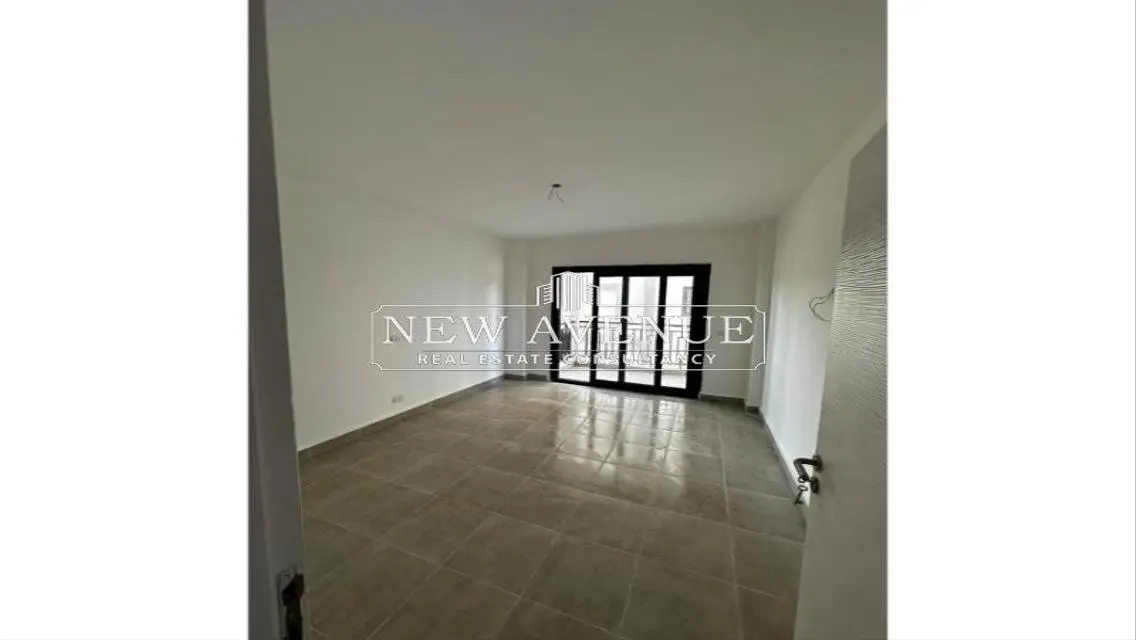 Stunning Apartment for Sale with Meter Space