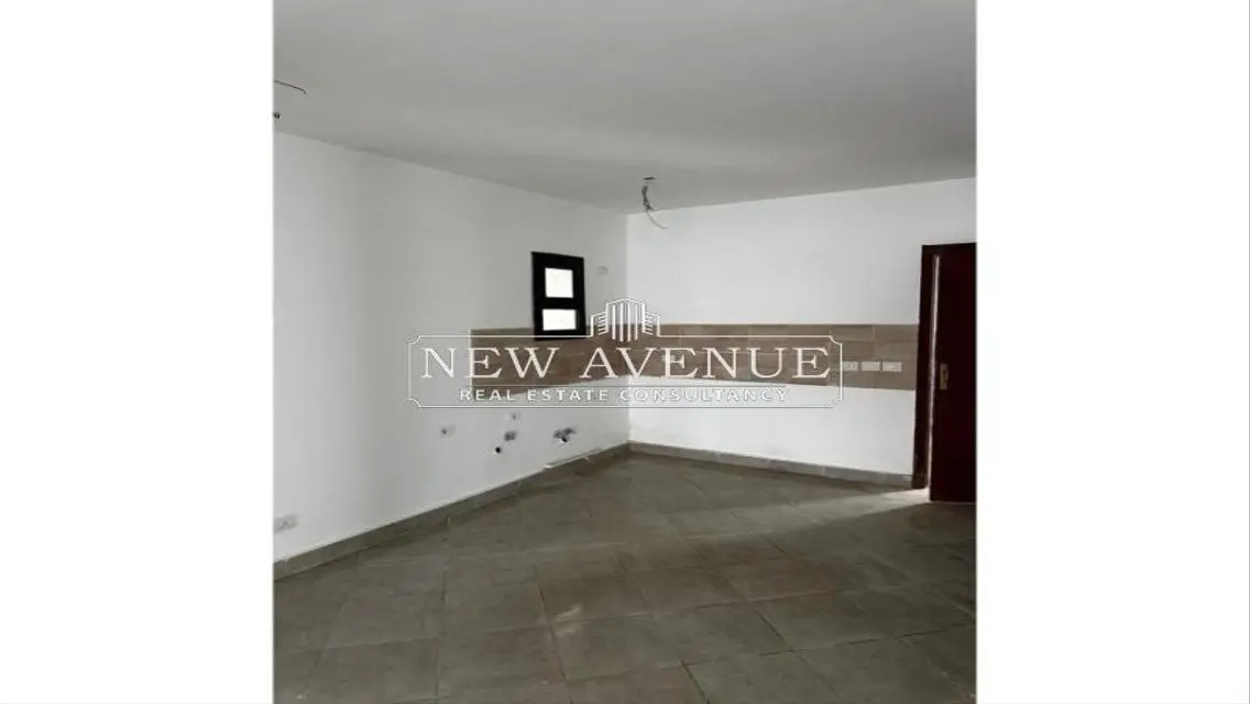 Stunning Apartment for Sale with Meter Space