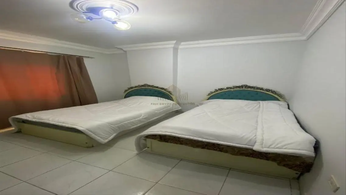 5 Room Apartment for Sale